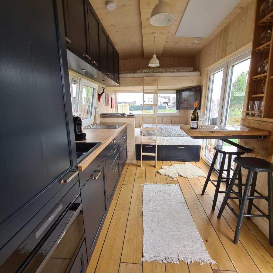 Вилла Tiny House Neusiedl an der Zaya Экстерьер фото